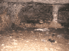 Sluntah-Cave-inside2